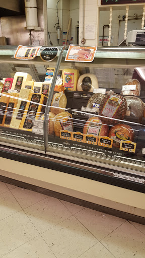 Grocery Store «Oakridge Supermarket», reviews and photos, 31240 Groesbeck Hwy, Fraser, MI 48026, USA