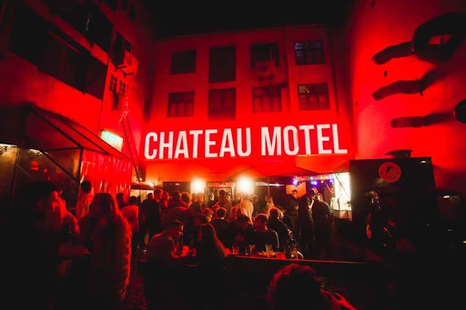 Chateau Motel