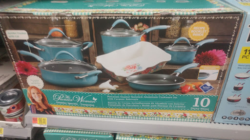 Department Store «Walmart Supercenter», reviews and photos, 2190 Gilmer Ave, Tallassee, AL 36078, USA