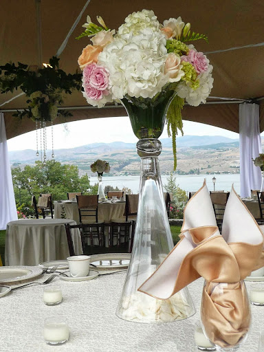 Florist «Fleur de lis floral & event design», reviews and photos, 4550 Navarre Coulee Rd, Chelan, WA 98816, USA