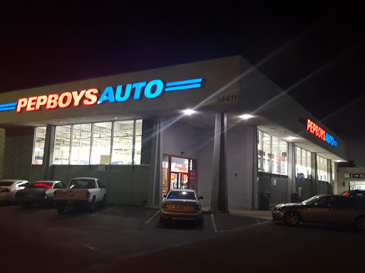 Auto Parts Store «Pep Boys Auto Parts & Service», reviews and photos, 14411 Hawthorne Blvd, Lawndale, CA 90260, USA