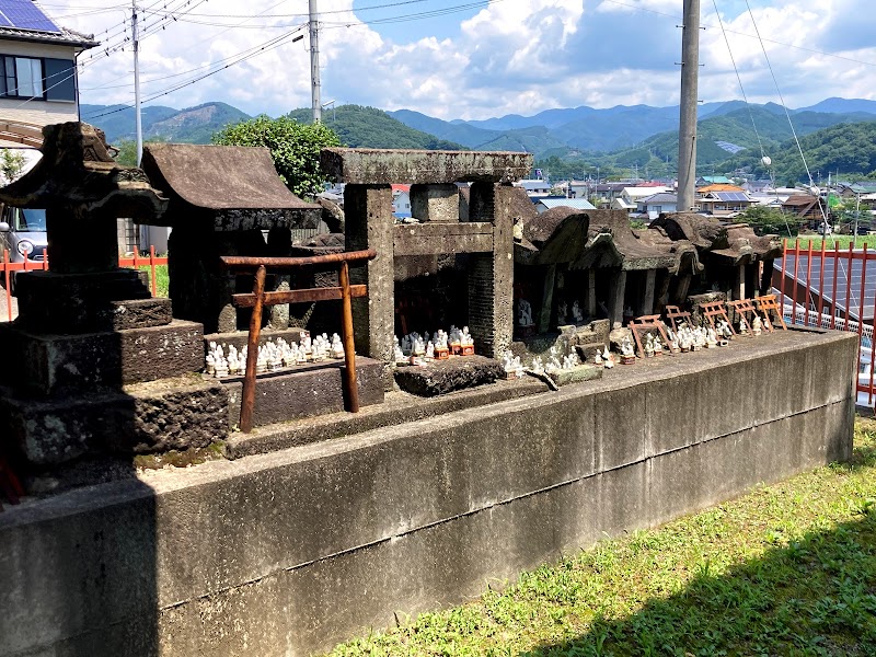 遠ノ久保稲荷神社