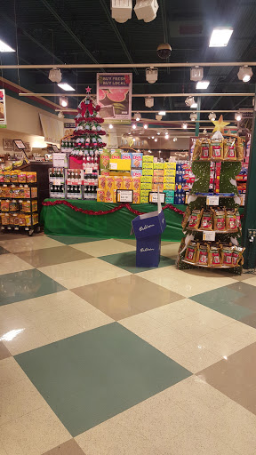 Grocery Store «Hen House #31», reviews and photos, 5800 Antioch Rd, Merriam, KS 66202, USA