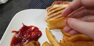 Photo n°70 de Restaurant Le Château à Montmirail ()