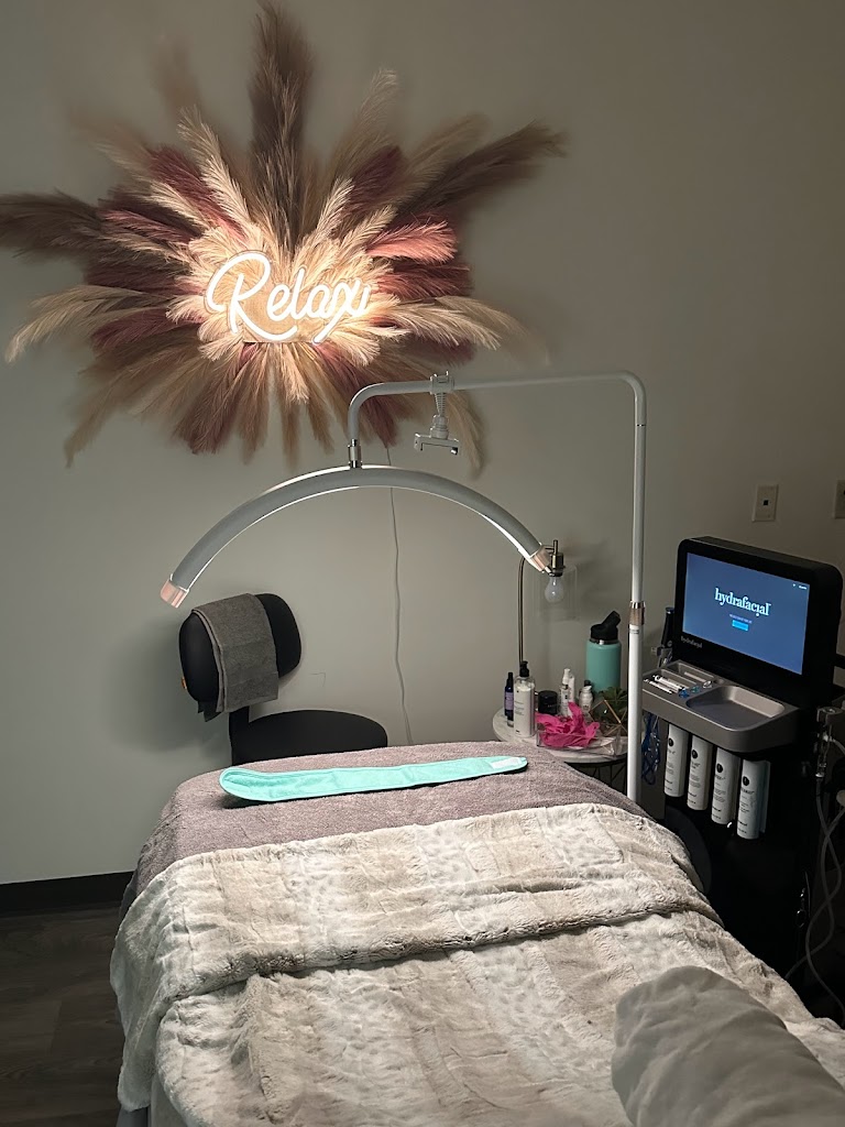 Aesthetikos Skin Studio 78613