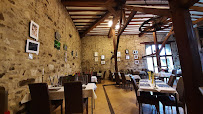 Atmosphère du Restaurant français La Grange de l'Abbaye restaurant du Golf à Château-Thierry - n°9