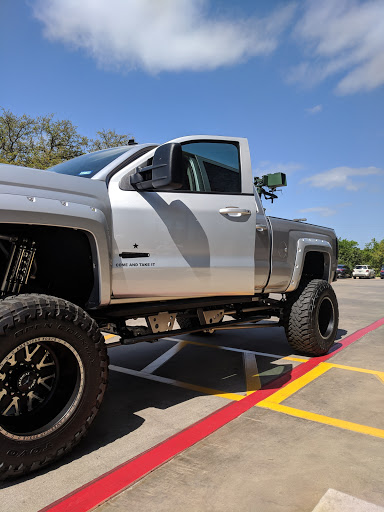 Tire Shop «Discount Tire Store - Bee Cave, TX», reviews and photos, 3922 Ranch Rd 620 S, Bee Cave, TX 78738, USA