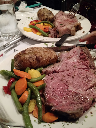 Movie Theater «Marcus Hillside Cinema», reviews and photos, 2950 Hillside Dr, Delafield, WI 53018, USA