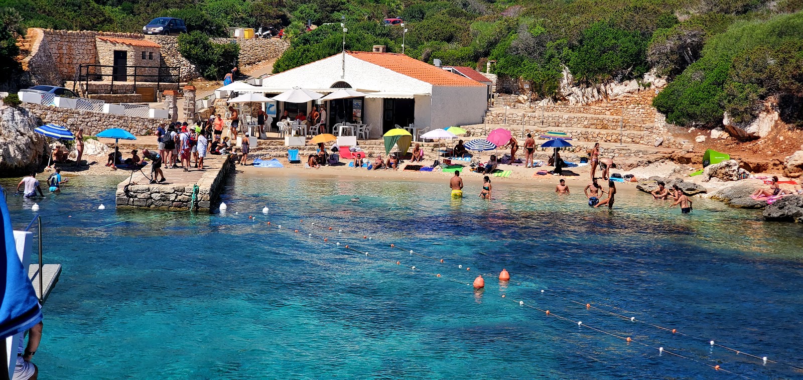 Photo of Cala Dragunara with partly clean level of cleanliness