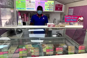 Baskin Robbins image