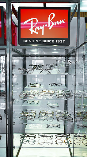 Optometrist «Eyeglass Emporium», reviews and photos, 552 Arthur Godfrey Rd, Miami Beach, FL 33140, USA