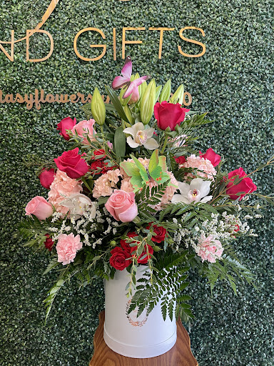 Florist «Fantasy Flowers and Gifts», reviews and photos, 3541 E Imperial Hwy, Lynwood, CA 90262, USA