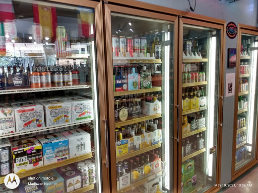 Shopping Mall «Promenade Shopping Center», reviews and photos, 7485 Rush River Dr, Sacramento, CA 95831, USA