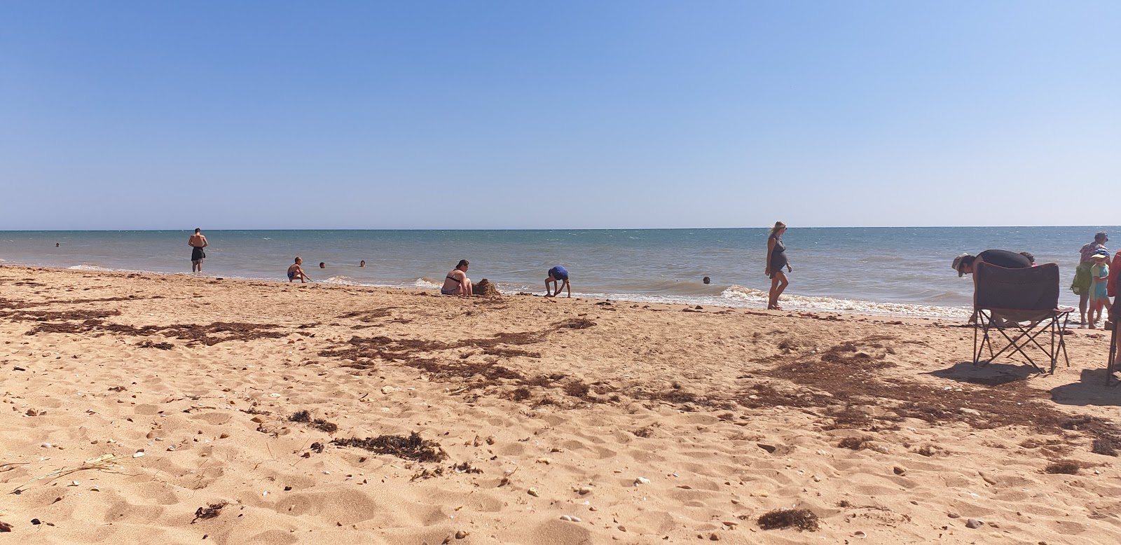 Plage des Tonnelles'in fotoğrafı imkanlar alanı