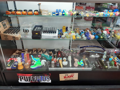 Tobacco Shop «Royal Smoke Shop», reviews and photos, 2304 N Collins St, Arlington, TX 76011, USA