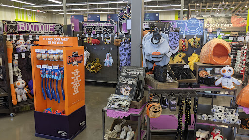 Pet Supply Store «Petco Animal Supplies», reviews and photos, 12444 NW 10th St #301, Yukon, OK 73099, USA