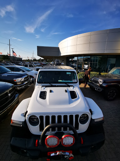 Chrysler Dealer «Rochester Hills Chrysler Jeep Dodge Ram», reviews and photos, 1301 S Rochester Rd, Rochester, MI 48307, USA
