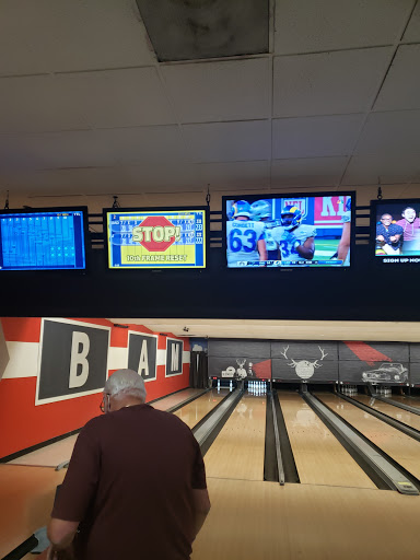 Bowling Alley «Brunswick Zone Roselle Lanes», reviews and photos, 1100 W Lake St, Roselle, IL 60172, USA