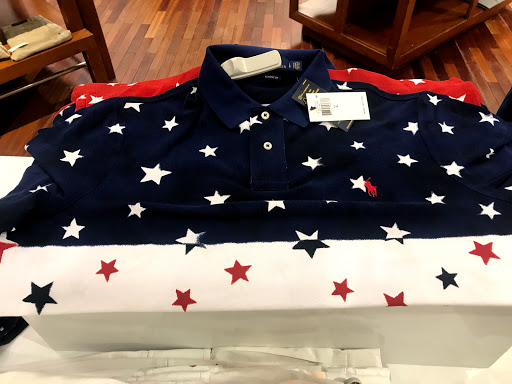 Department Store «Lord & Taylor», reviews and photos, 400 W Farms Mall, Farmington, CT 06032, USA