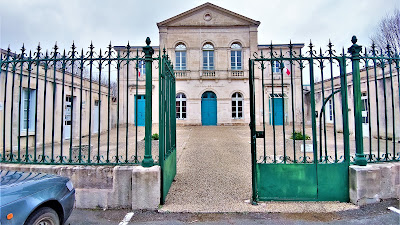 Mairie de Mauzé-sur-le-Mignon à Mauzé-sur-le-Mignon