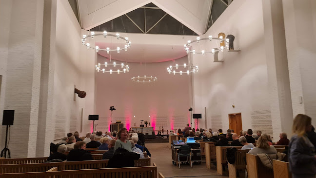 Anmeldelser af Vejleå Kirke i Taastrup - Kirke