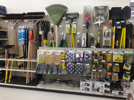 Hardware Store «Harbor Freight Tools», reviews and photos, 3050 N Josey Ln #106, Carrollton, TX 75007, USA