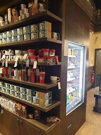 Atmosphère du Café Starbucks Coffee- Disney Hôtel Cheyenne à Coupvray - n°5