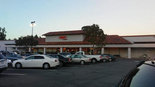Grocery Store «Ralphs Fresh Fare», reviews and photos, 25930 McBean Pkwy, Valencia, CA 91355, USA