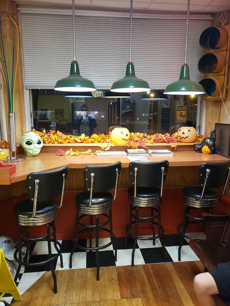 Calabrese's Pizzeria II 48329