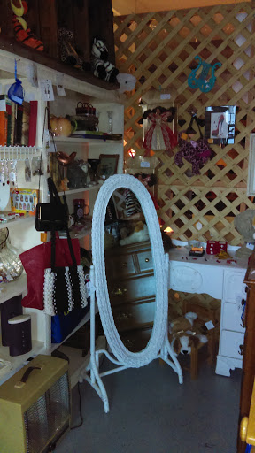 Thrift Store «County Line Thrift Store», reviews and photos, 4130 Charles Hardy Pkwy, Dallas, GA 30157, USA