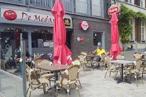 Café De Medard image