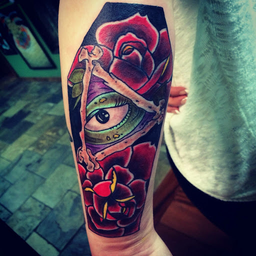 Tattoo Shop «Black Eagle Tattoo», reviews and photos, 5044 S Yakima Ave A, Tacoma, WA 98408, USA