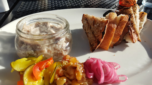 American Restaurant «The Block Restaurant Webster Groves», reviews and photos, 146 W Lockwood Ave, Webster Groves, MO 63119, USA