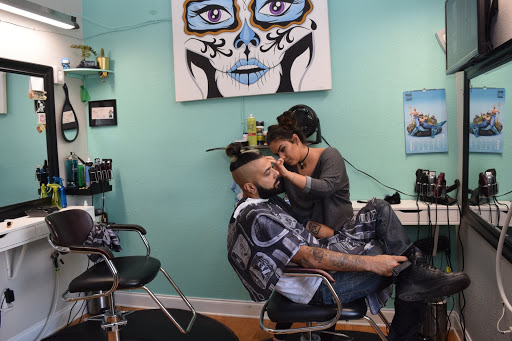 Barber Shop «Ybor City Barbering Company Barbershop And Bar», reviews and photos, 1409 E 7th Ave, Tampa, FL 33605, USA