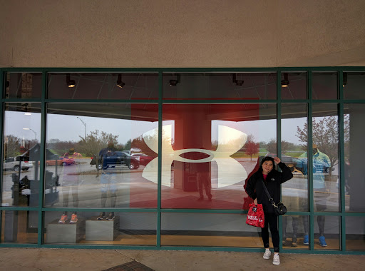 Outlet Mall «The Outlet Shoppes At Fremont», reviews and photos, 6245 N Old 27, Fremont, IN 46737, USA