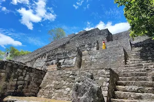 Zona Arqueológica de Calakmul image