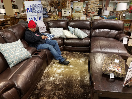 Furniture Store «Ashley HomeStore», reviews and photos, 7375 Jefferson Blvd, Louisville, KY 40219, USA
