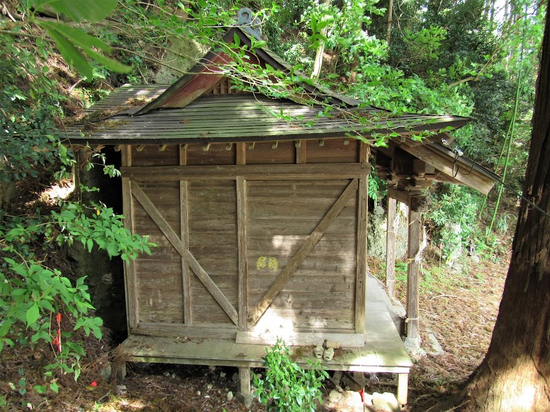 猪岡短台神明社