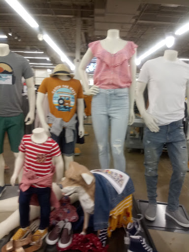 Old Navy image 3