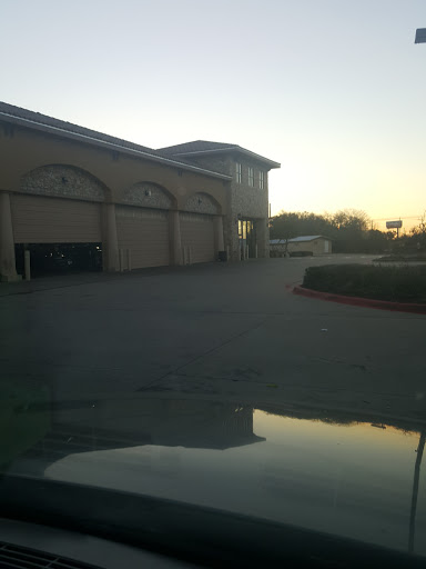 Tire Shop «Discount Tire Store - Bee Cave, TX», reviews and photos, 3922 Ranch Rd 620 S, Bee Cave, TX 78738, USA