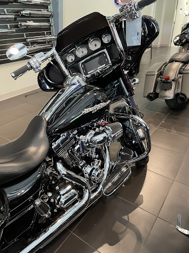 Motorcycle Dealer «Monarch Motor Sports LLC», reviews and photos, 17 Gigante Dr, Hampstead, NH 03841, USA
