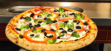 Plats et boissons du Restaurant La pause pizza à Levallois-Perret - n°18