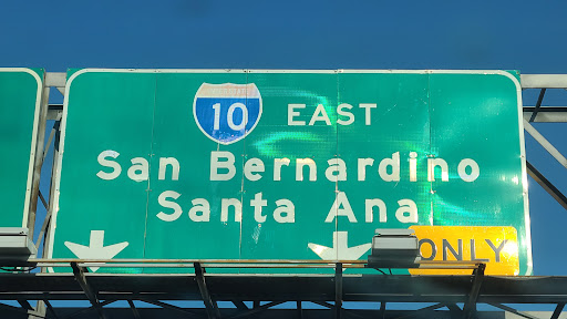 Paint Store «Dunn-Edwards Paints - Hoover», reviews and photos, 2001 S Hoover St, Los Angeles, CA 90007, USA