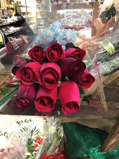 Grocery Store «Indian Trail Country Market», reviews and photos, 4944 US-209, Elizabethville, PA 17023, USA