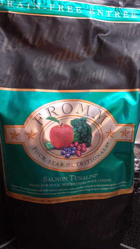 Pet Supply Store «Holistic For Pets», reviews and photos, 5411 Fruitville Rd, Sarasota, FL 34232, USA