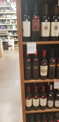 Wine Store «Red Wagon Wine Shoppe», reviews and photos, 1613 Livernois Rd, Troy, MI 48083, USA