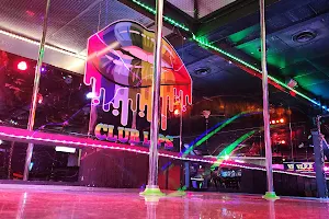 Club Lips Flint image