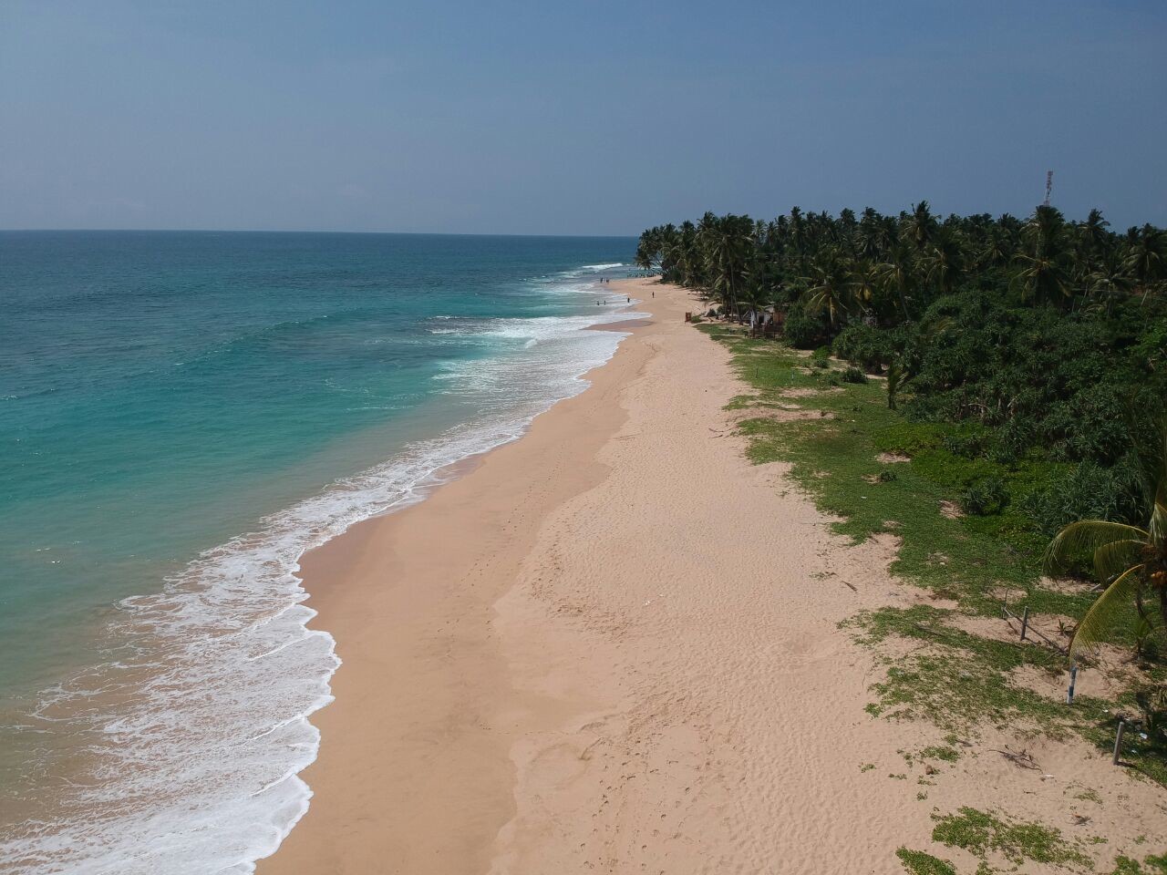 Foto di Akurala Beach area servizi