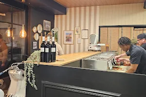 La Cucina Pizza image