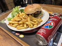 Hamburger du Restauration rapide French Cantine O'Parinor I Basserie I Burger à Aulnay-sous-Bois - n°10